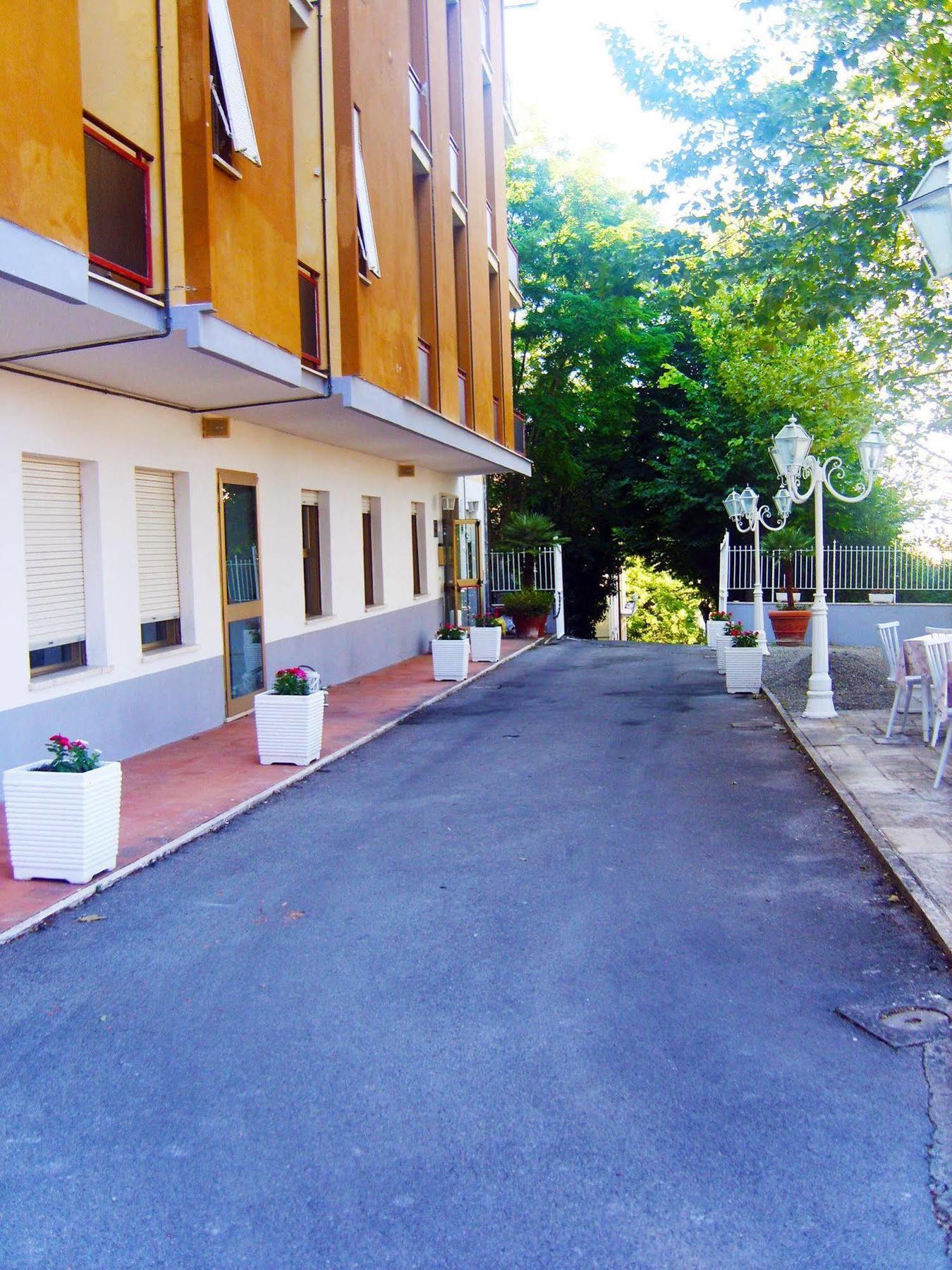 Hotel Panorama Chianciano Terme Luaran gambar